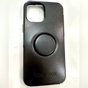Black OtterBox Case with Pop Socket for iPhone 12 Pro Max. Excellent condition!